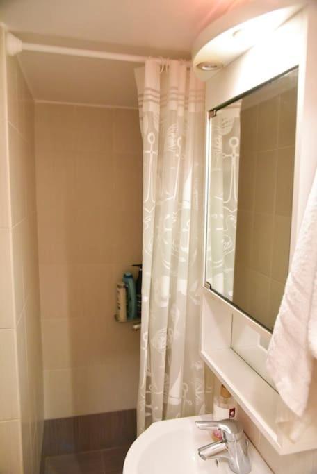 Tiny Treasure Apartment Атина Екстериор снимка