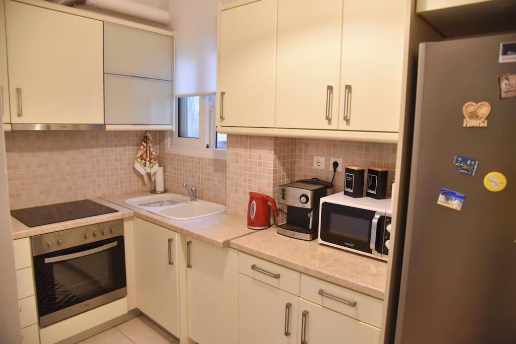 Tiny Treasure Apartment Атина Екстериор снимка