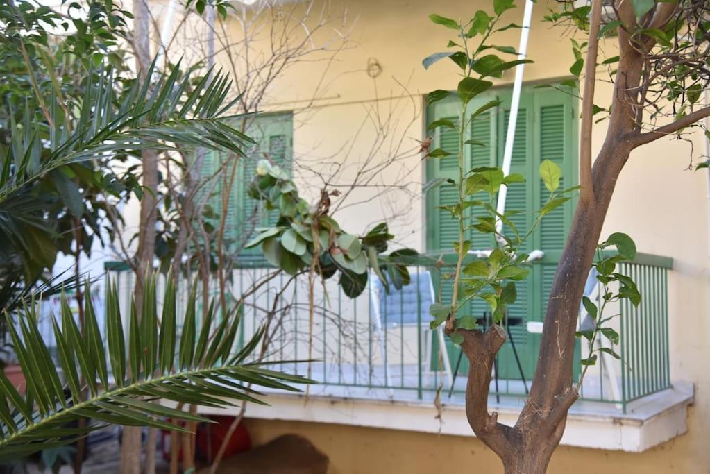 Tiny Treasure Apartment Атина Екстериор снимка