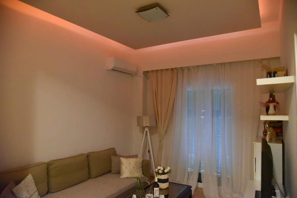 Tiny Treasure Apartment Атина Екстериор снимка